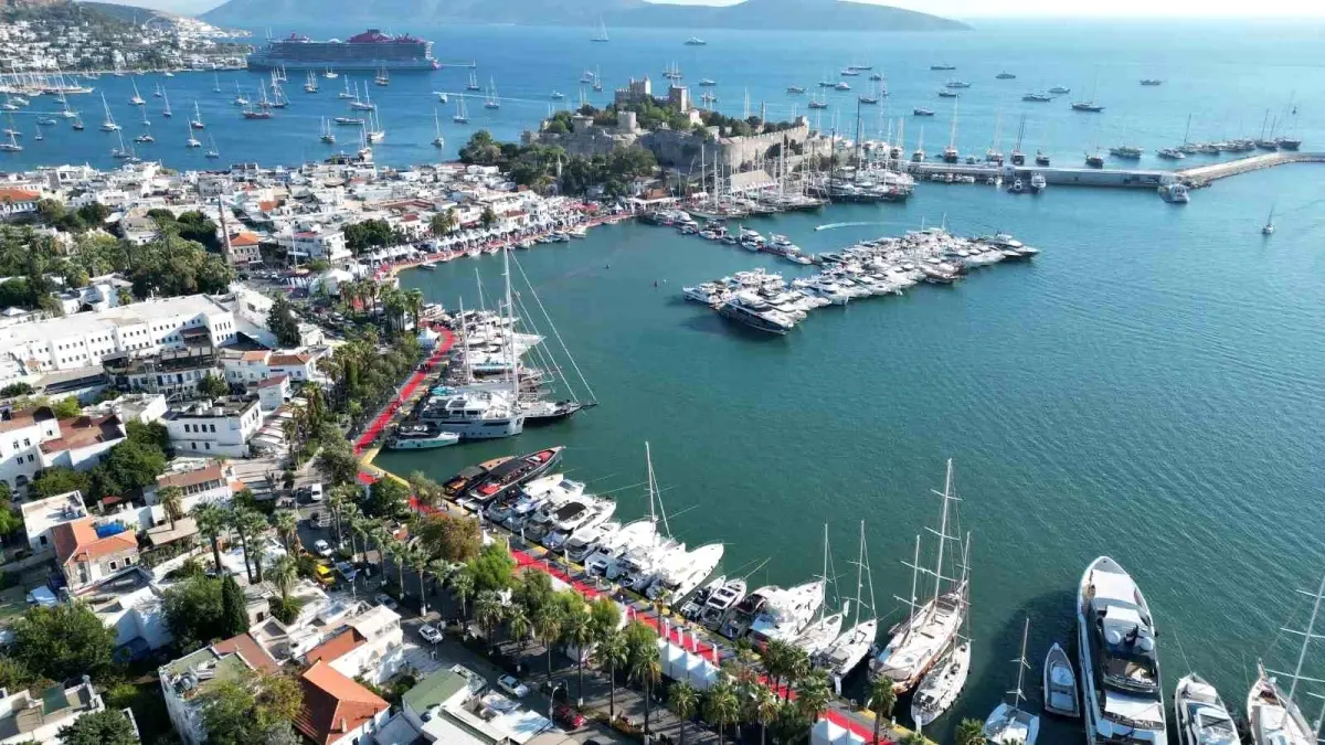 bodrum boat show 2023 acildi luks yatlar goz doldurdu F55VCADF.jpg