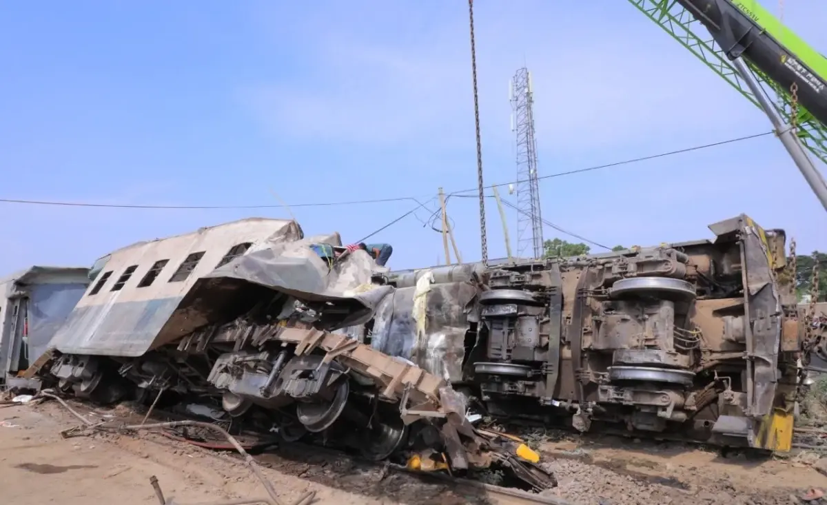 etiyopyada tren kazasi 15 olu 29 yarali bnkw3prb.jpg