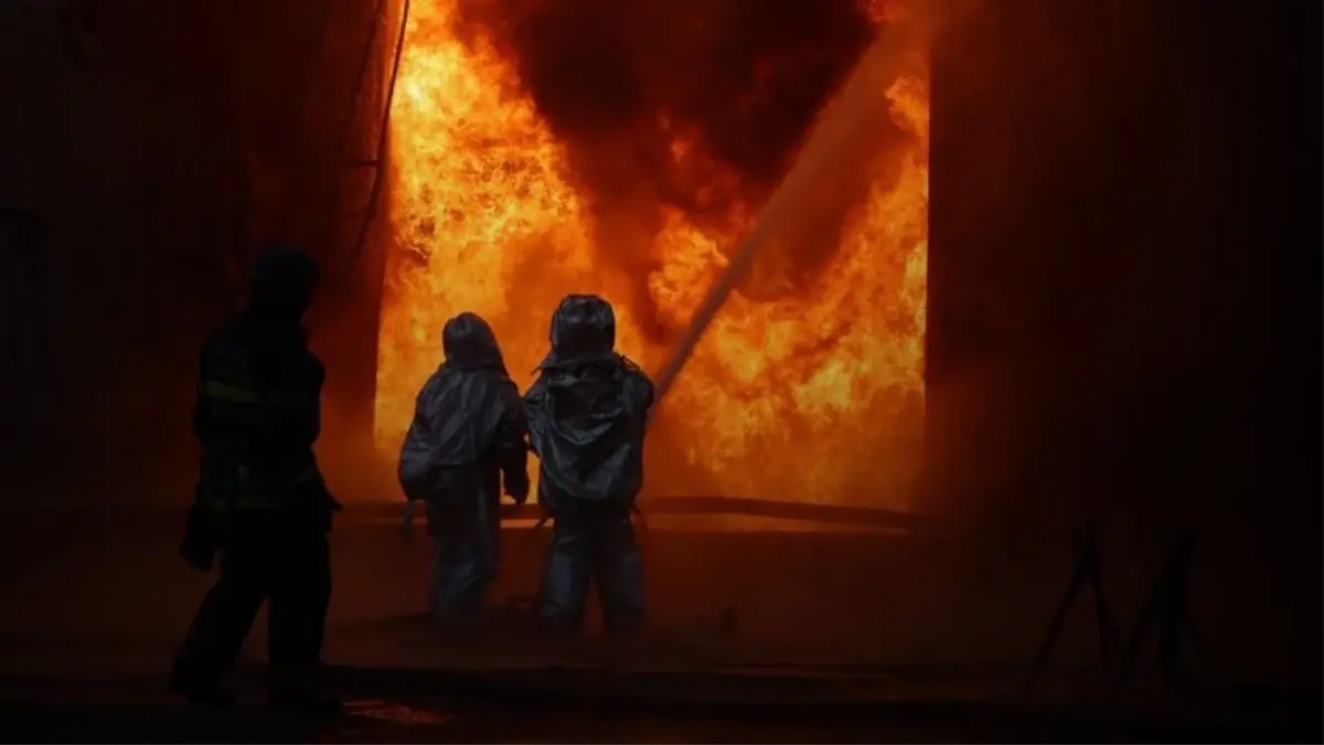 ukraynaya rus saldirisi 500 iha ve 50 fuze B8Ixalbc