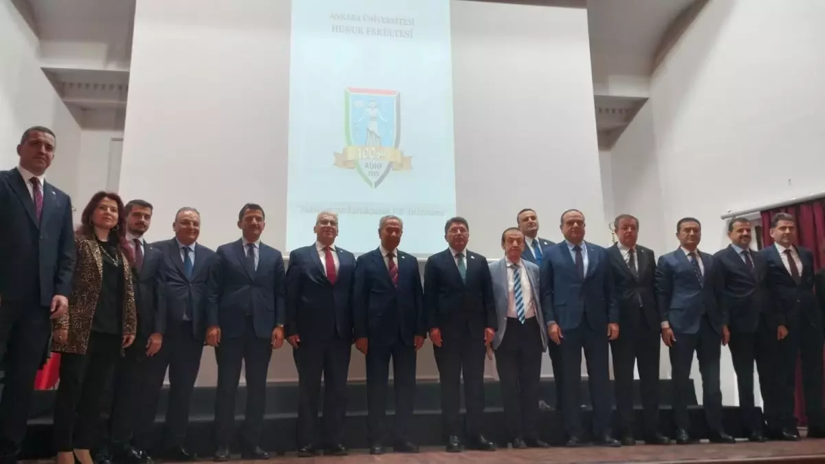 hukuk fakulteleri icin kontenjanlar azaliyor DX6MGUGa.jpg