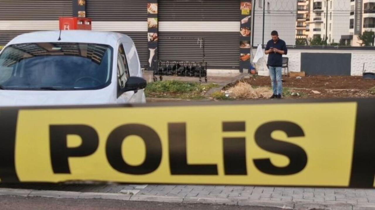 kasap dukkaninda katliam 2 olu 2 yarali 9ZrBMGln.jpg