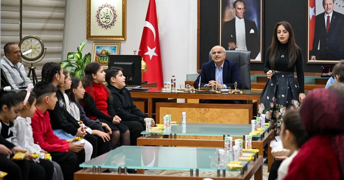 Malatya’da küçük kalplerden Başkan Er’e anlamlı ziyaret