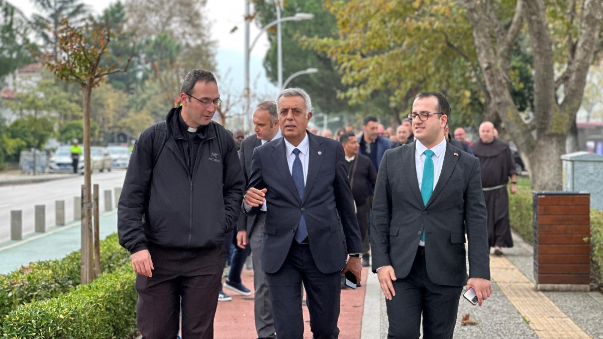 papa leonun turkiye ziyareti oncesi vatikan heyeti iznike geldi vKGStsR2.jpg