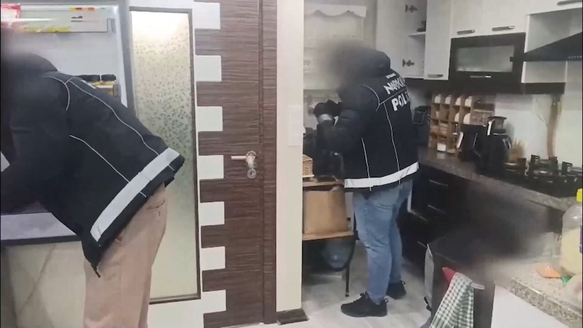 İstanbul’da Uyuşturucu Operasyonu: Fatih, Zeytinburnu ve Esenler’de 3 Kişi Tutuklandı