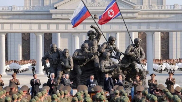 kuzey-koreden-rus-saflarinda-olen-askerler-icin-muze-F2E14tde