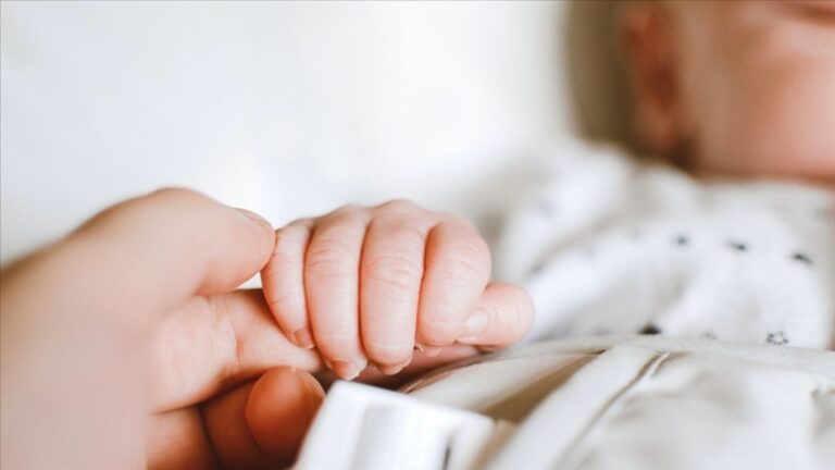 ticari-baskinin-en-agir-bedeli-bin-bebekten-dokuzu-oluyor-saglikta-sinif-ayrimi-Ulv2kCjY