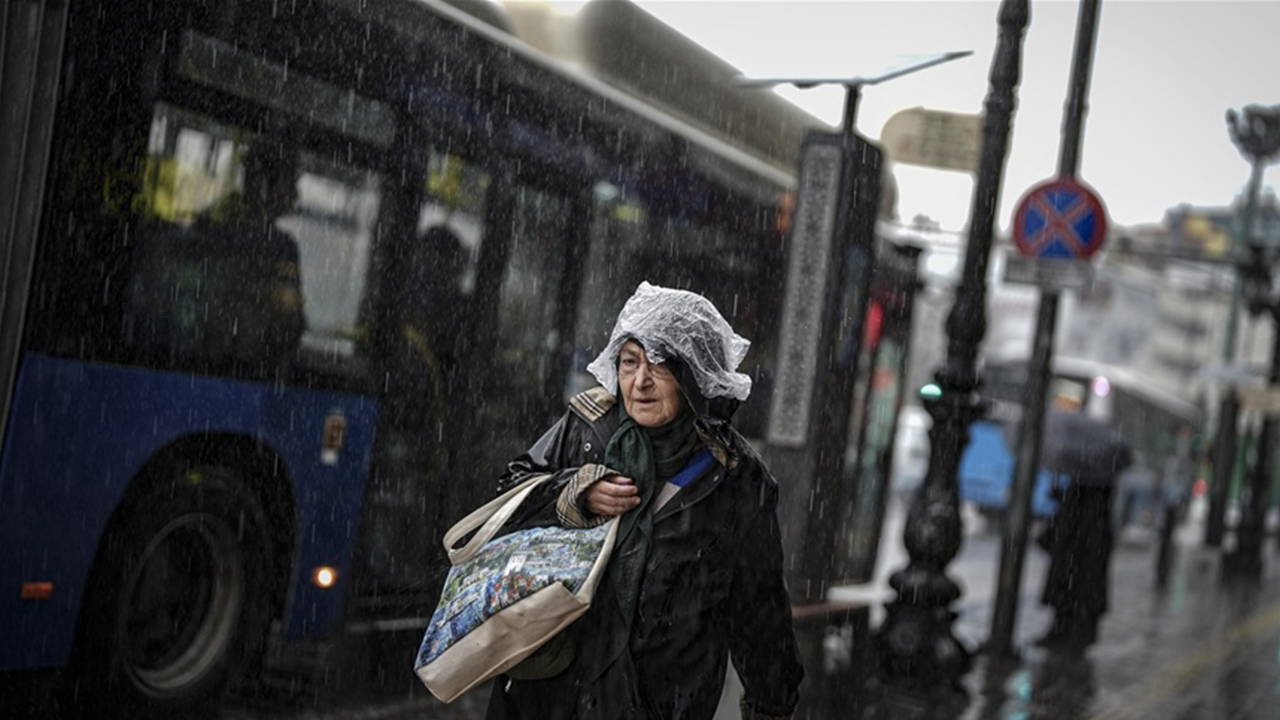 icisleri-bakanligindan-sari-kodlu-uyari-bu-illerde-yasayanlar-dikkat-4thB7Lf2